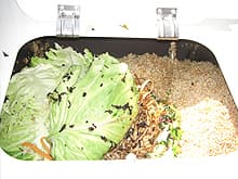 自動撹拌:微生物と生ゴミを均一に混合