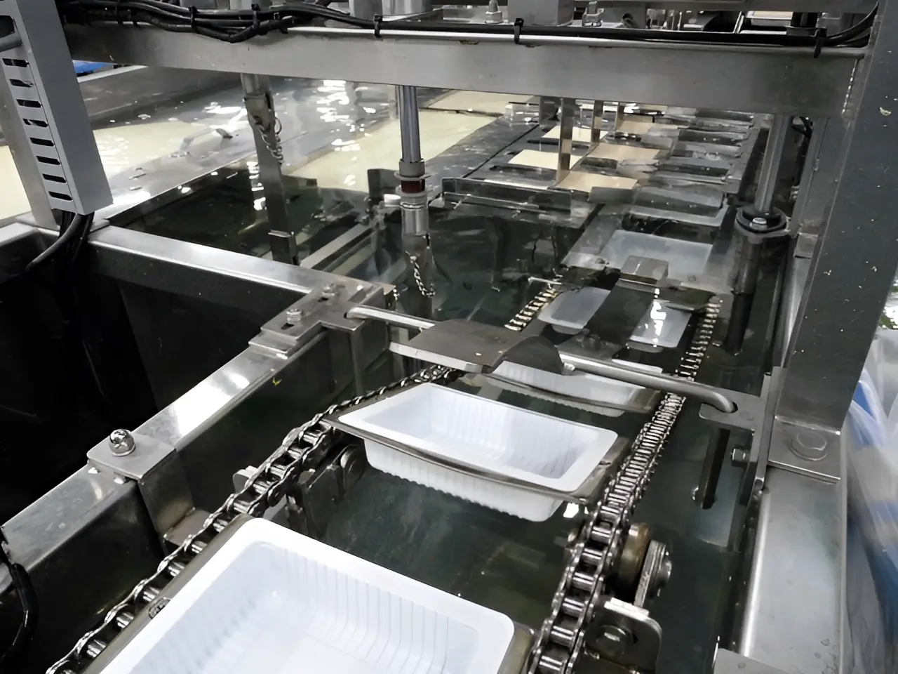 滋賀県の食品工場（豆腐製造業）様における業務用生ゴミ処理機「ゴミサー」導入事例のイメージ